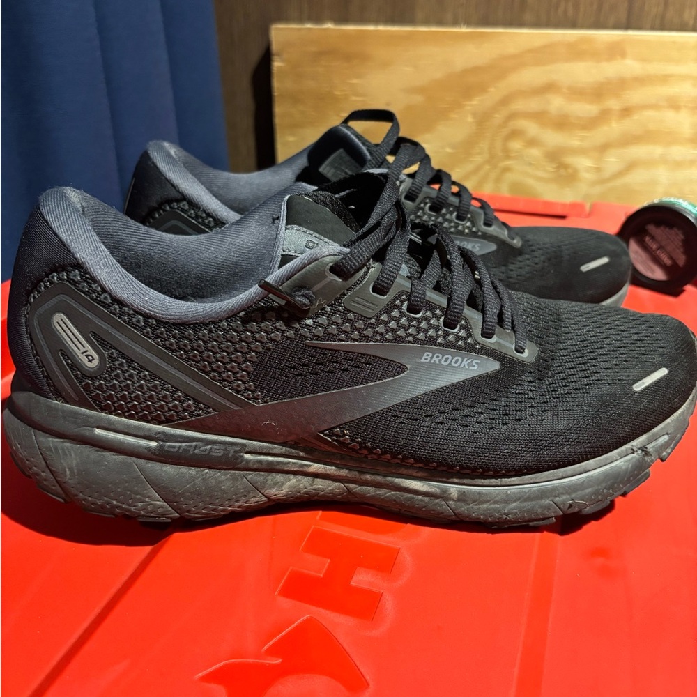 Brooks Charcoal Athletic Shoes